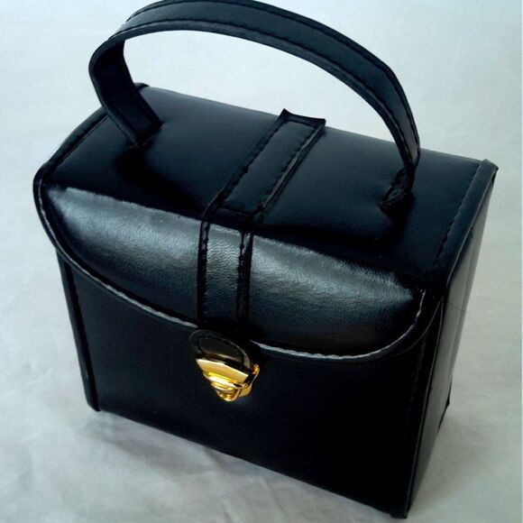 Vintage Jewelry - Traveling Vintage Jewelry Box & Purchase Vegan Leather